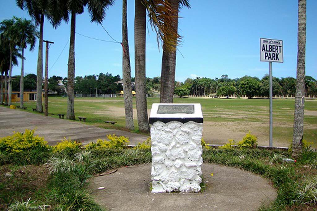 “Albert Park memorial”, c.2000s, Source: http://suvacity.org/albert-park /
