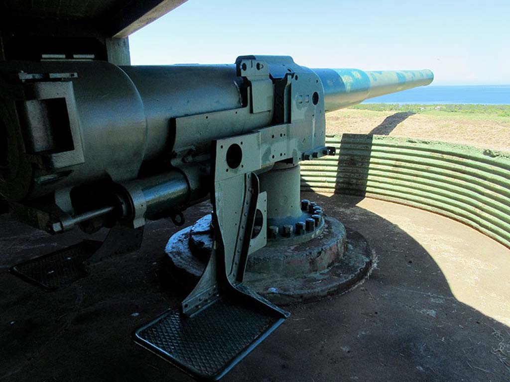 “6-inch naval gun and bunker” Source: https://www.tripadvisor.com/Attraction_Review-g612490-d3240252-Reviews-Momi_Bay_Battery_Historic_Park-Denarau_Island_Viti_Levu.html?m=19905